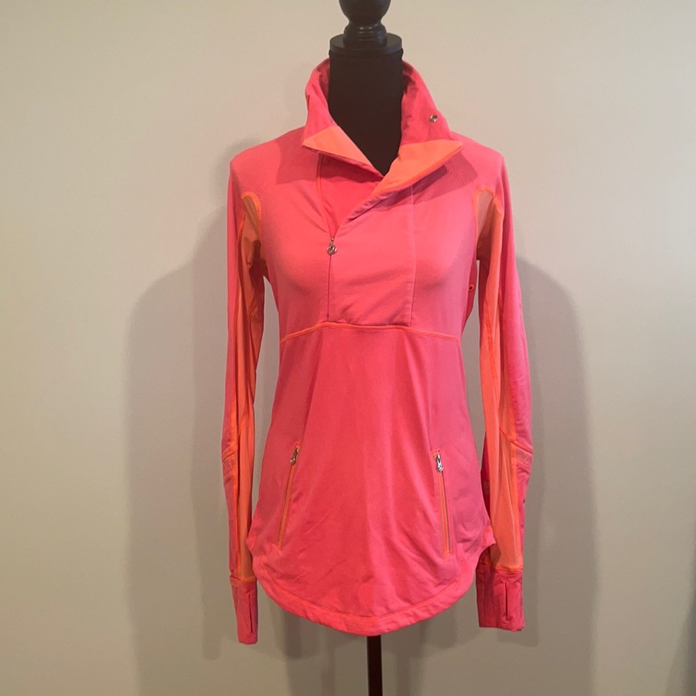Lululemon Athletics top